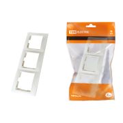 Рамка 3-х постовая горизонтальная белая «Таймыр» TDM