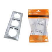 Рамка 3-х постовая горизонтальная серебр. металлик «Лама» TDM